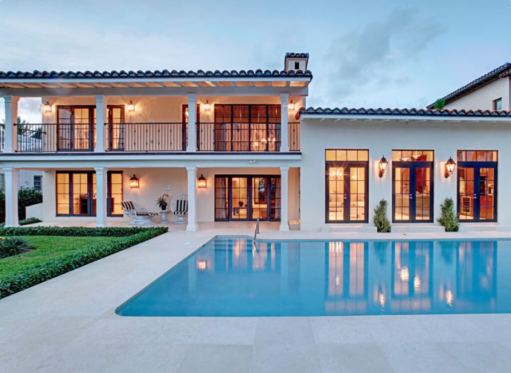 Villa on Hollywood Boulevard